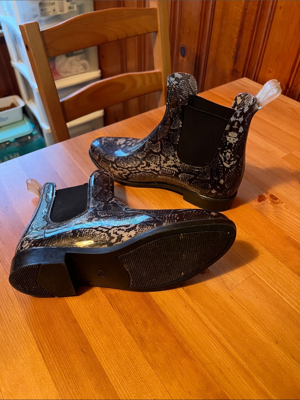 Time and Tru Black Gray Patterned Chelsea Rain Booties